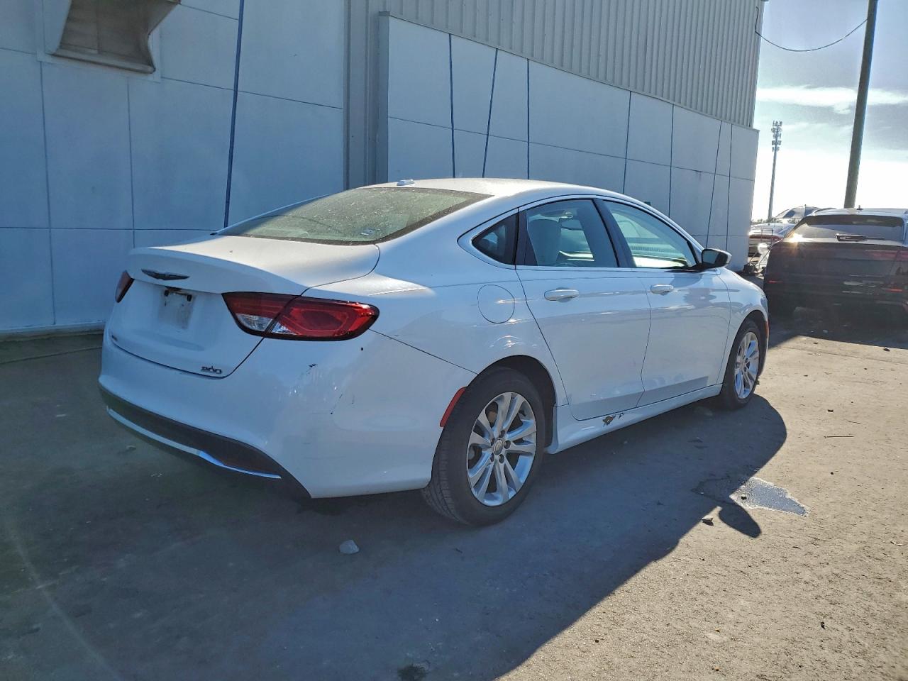 2015 CHRYSLER 200 LIMITED photo 3