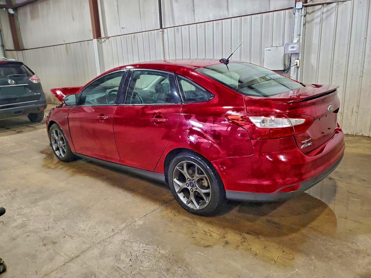 2013 FORD FOCUS SE photo 2