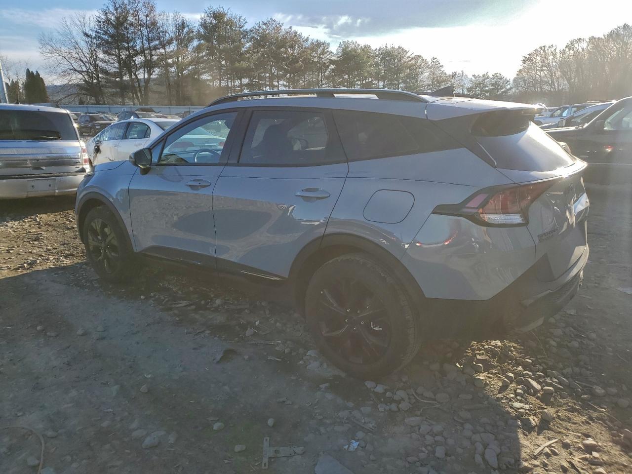 2025 KIA SPORTAGE X LINE photo 2