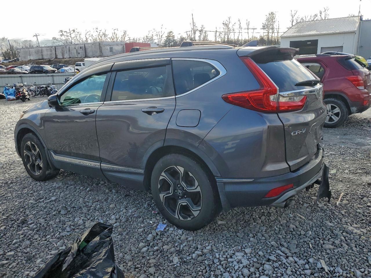 2018 HONDA CR-V TOURING photo 2