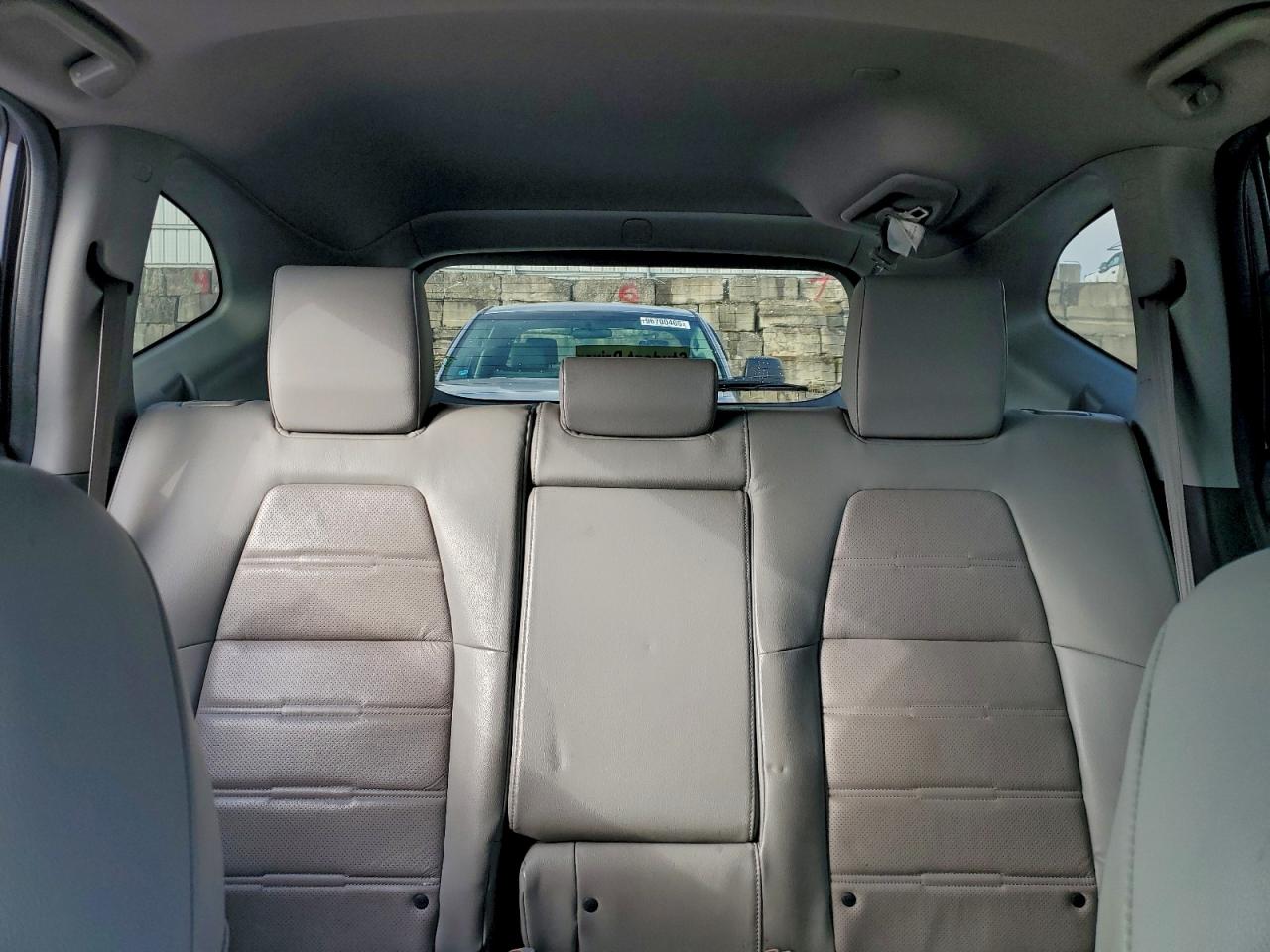 2018 HONDA CR-V TOURING photo 10