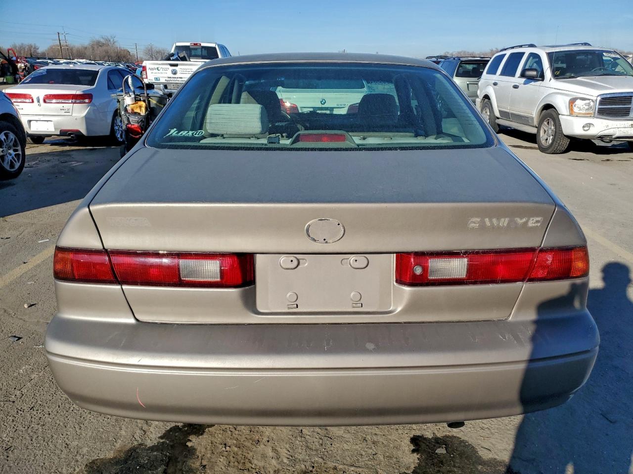 1999 TOYOTA CAMRY LE photo 6