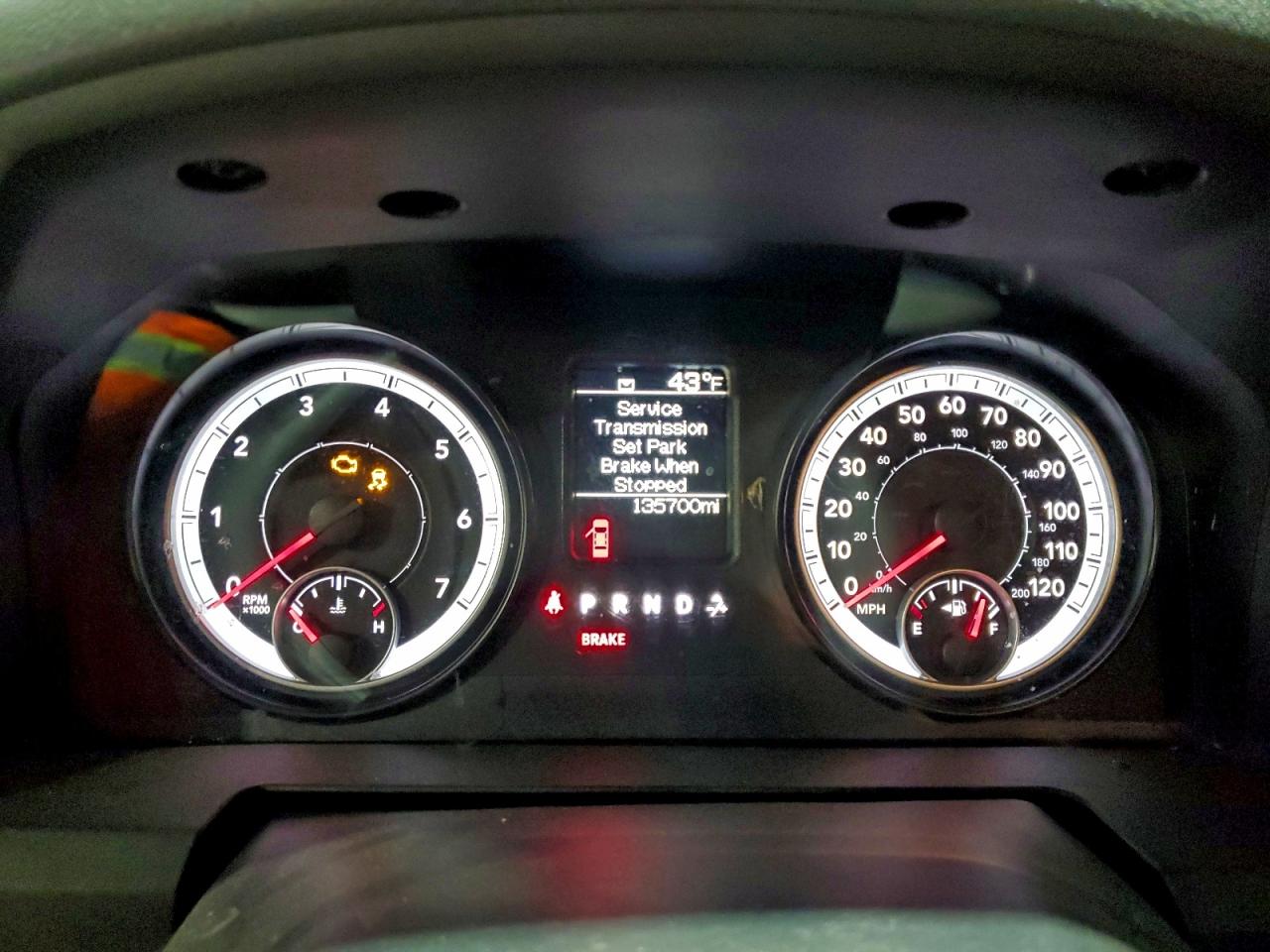 2014 RAM 1500 ST photo 9