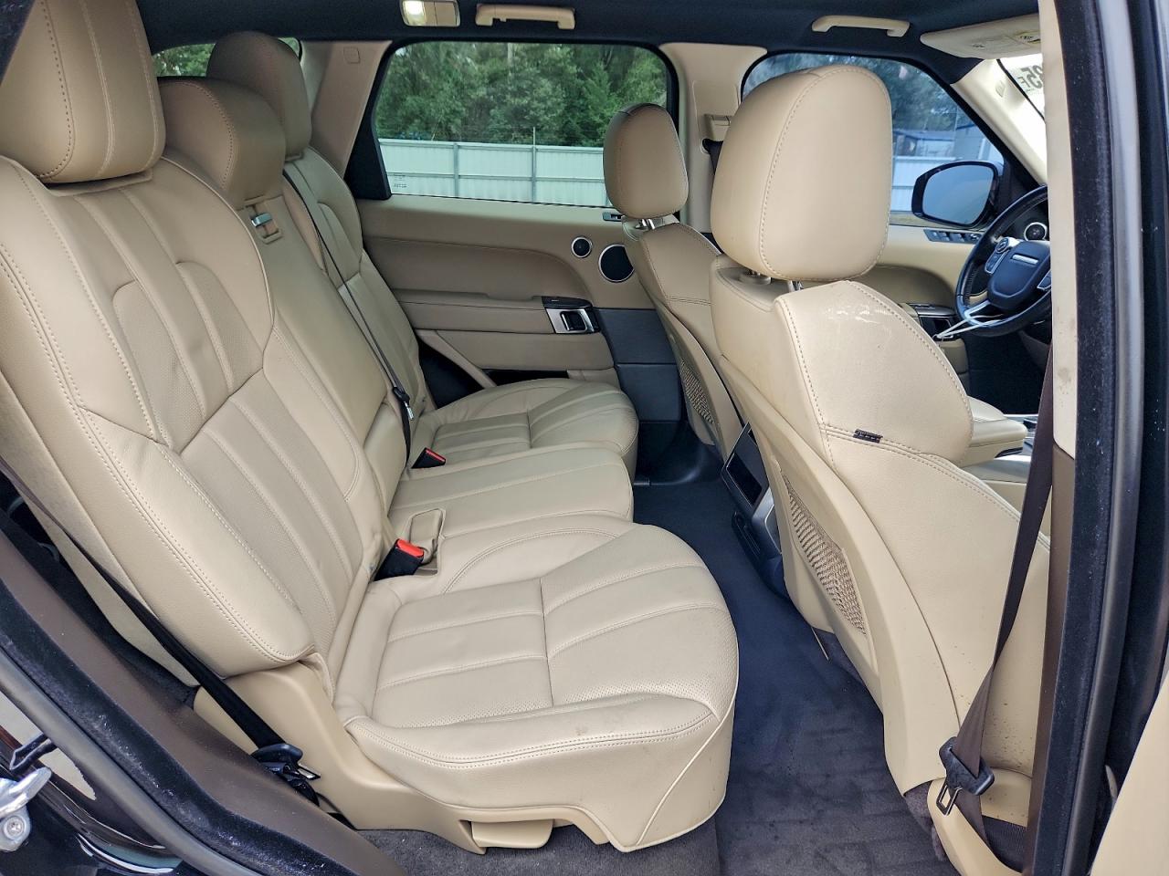 2017 LAND ROVER RANGE ROVER SPORT SE photo 11