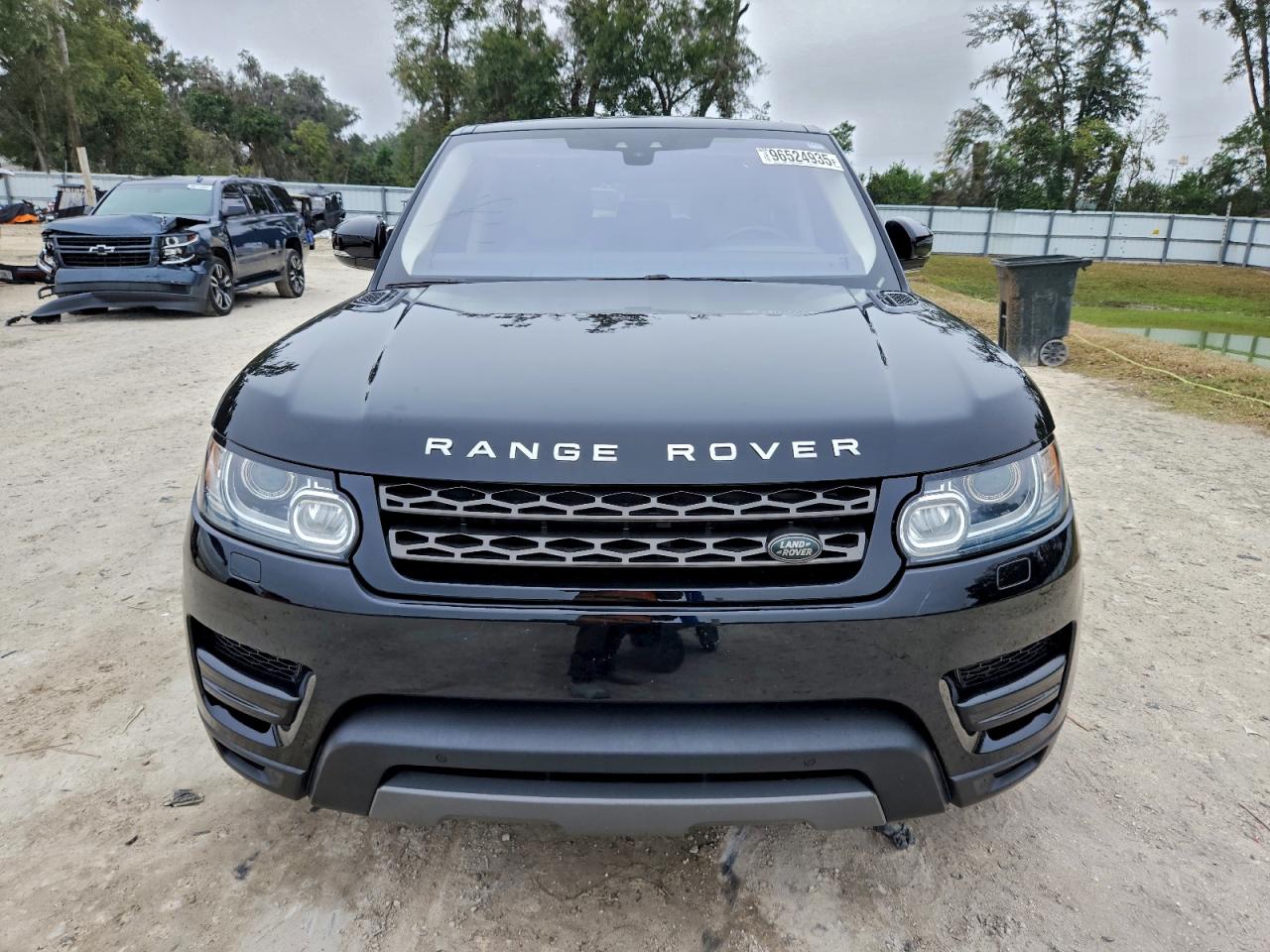 2017 LAND ROVER RANGE ROVER SPORT SE photo 5