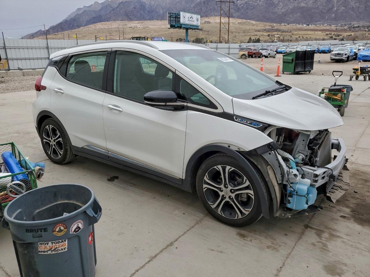 2017 CHEVROLET BOLT EV PREMIER photo 4