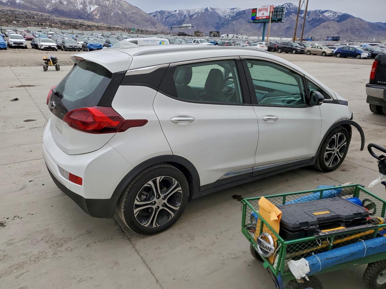 2017 CHEVROLET BOLT EV PREMIER photo 3