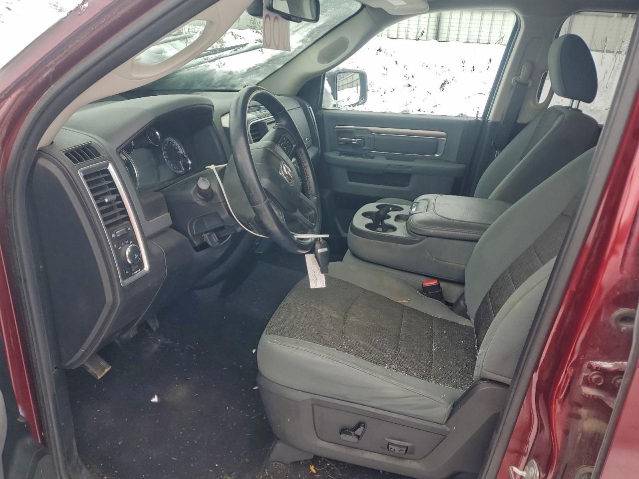 2018 RAM 1500 SLT photo 7