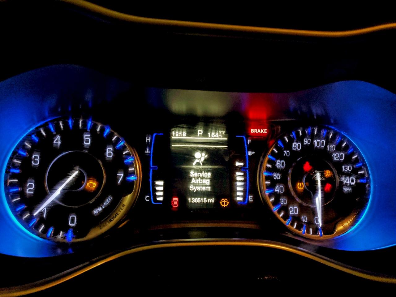2015 CHRYSLER 200 LIMITED photo 9