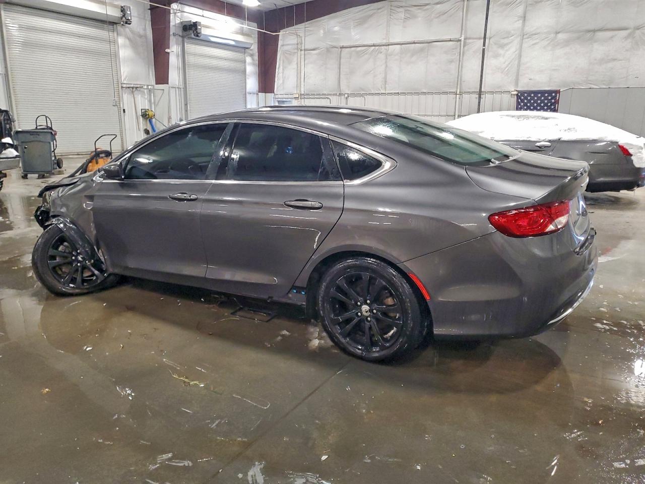 2015 CHRYSLER 200 LIMITED photo 2