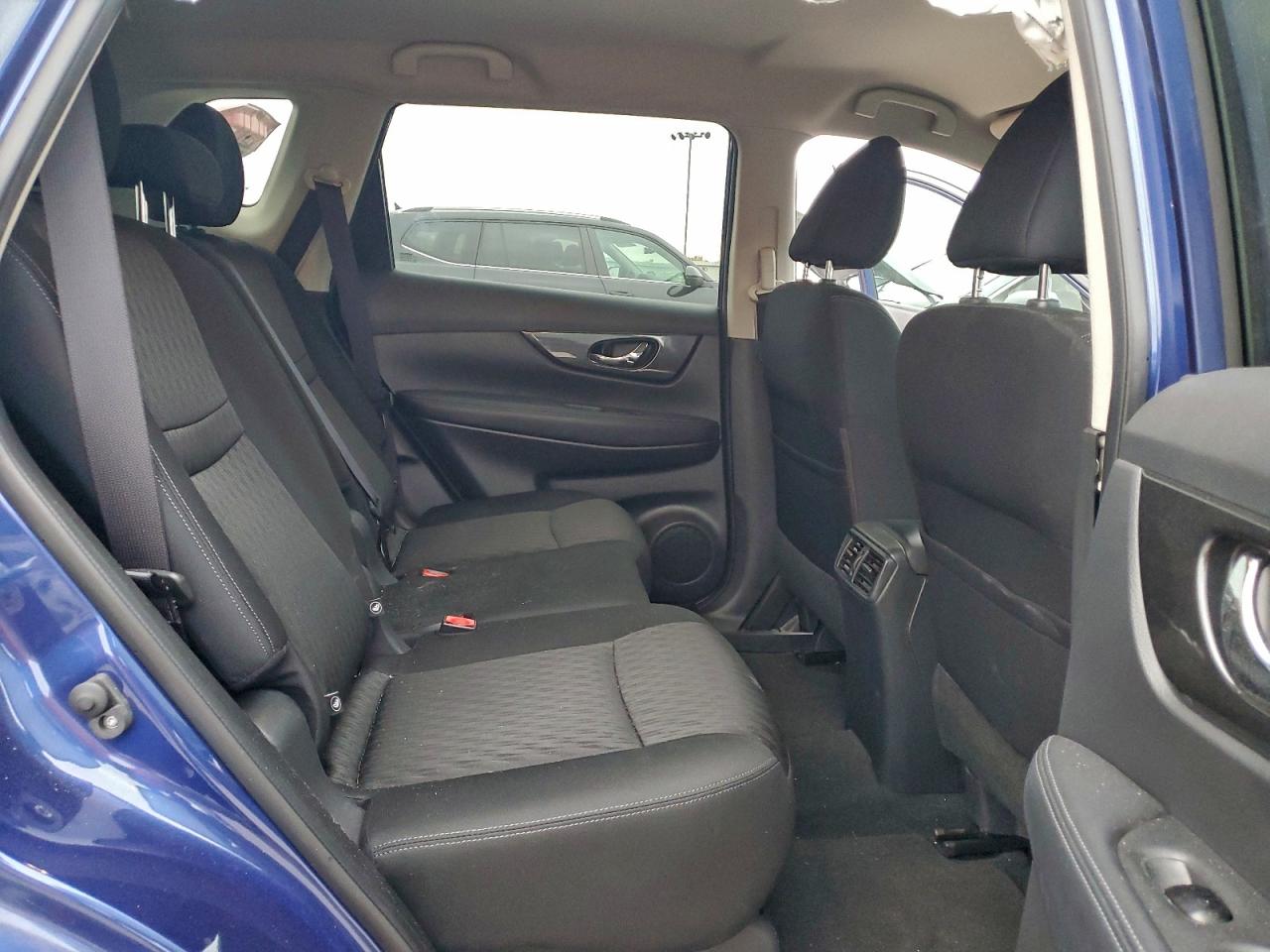 2020 NISSAN ROGUE S photo 11