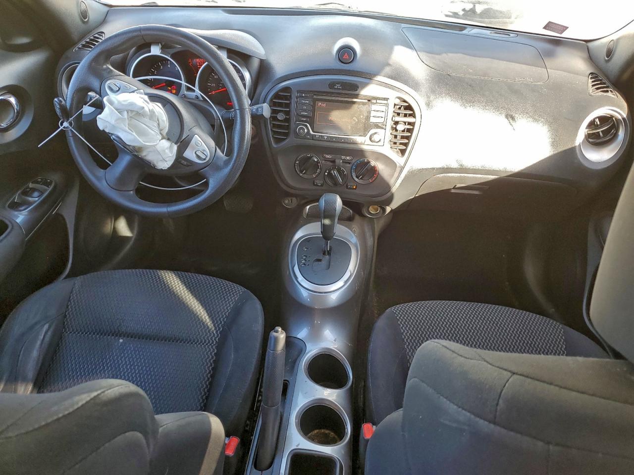 2015 NISSAN JUKE S photo 8