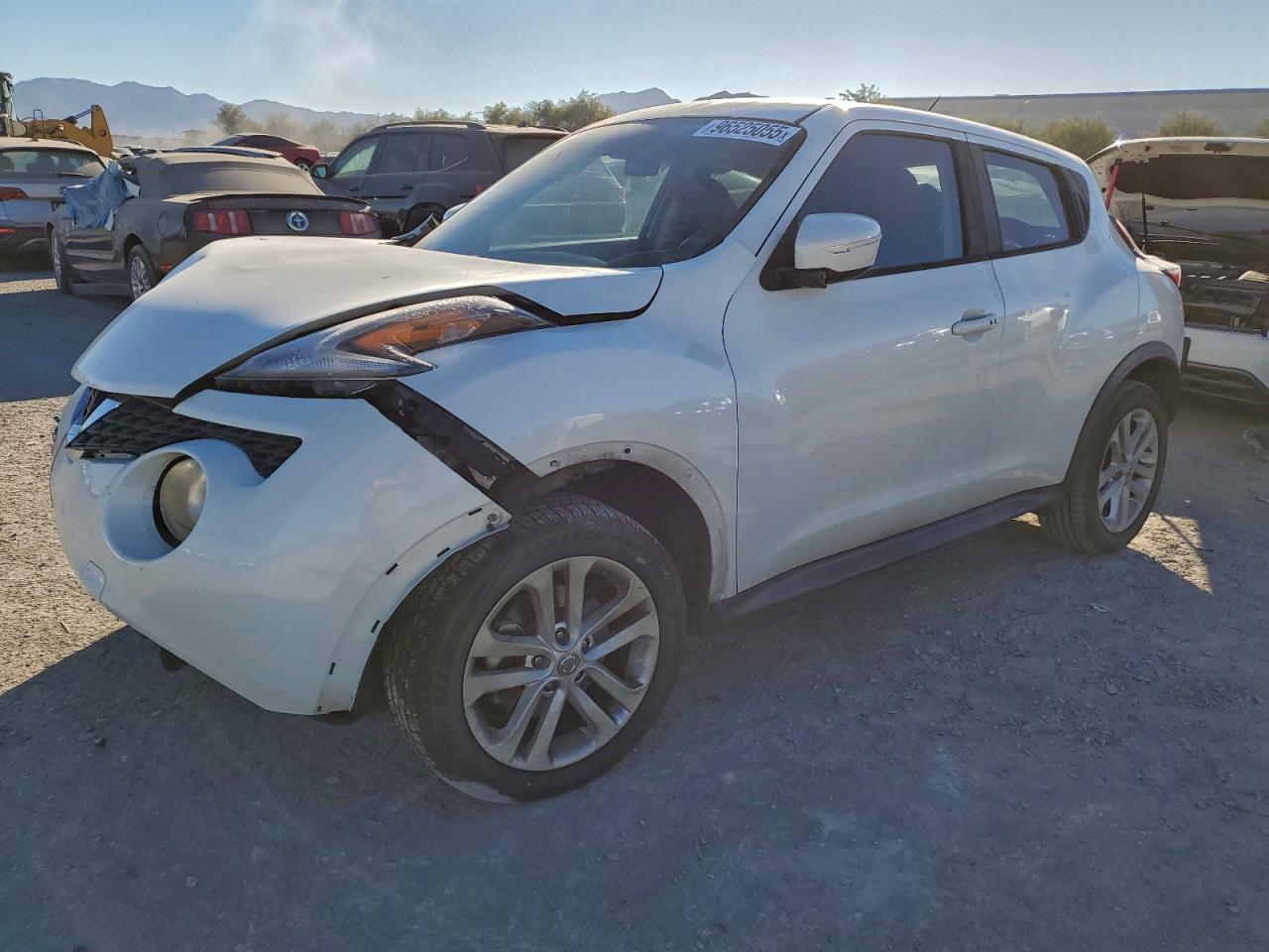 2015 NISSAN JUKE