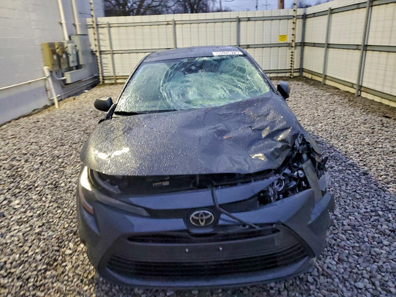 2025 TOYOTA COROLLA LE photo 5