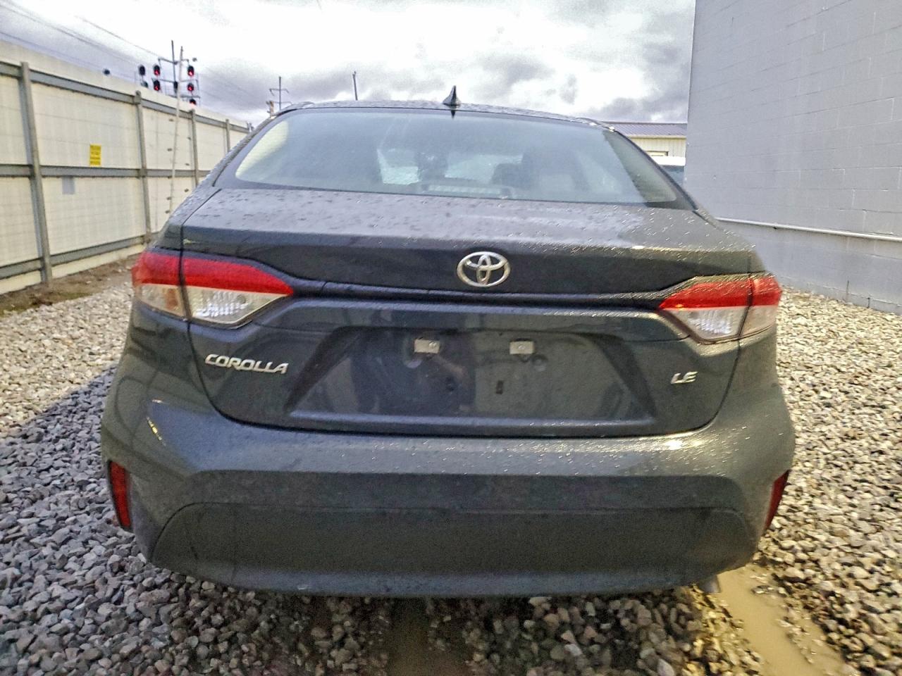 2025 TOYOTA COROLLA LE photo 6