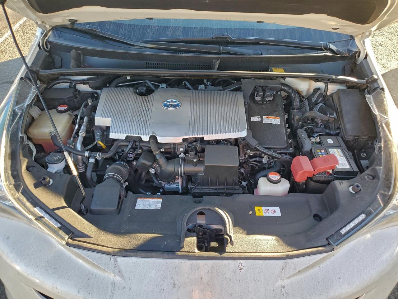 2016 TOYOTA PRIUS THREE photo 11