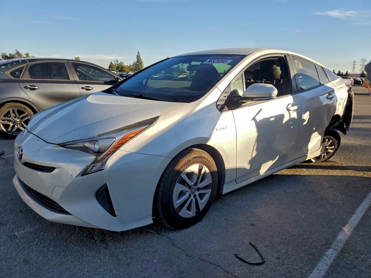 2016 TOYOTA PRIUS