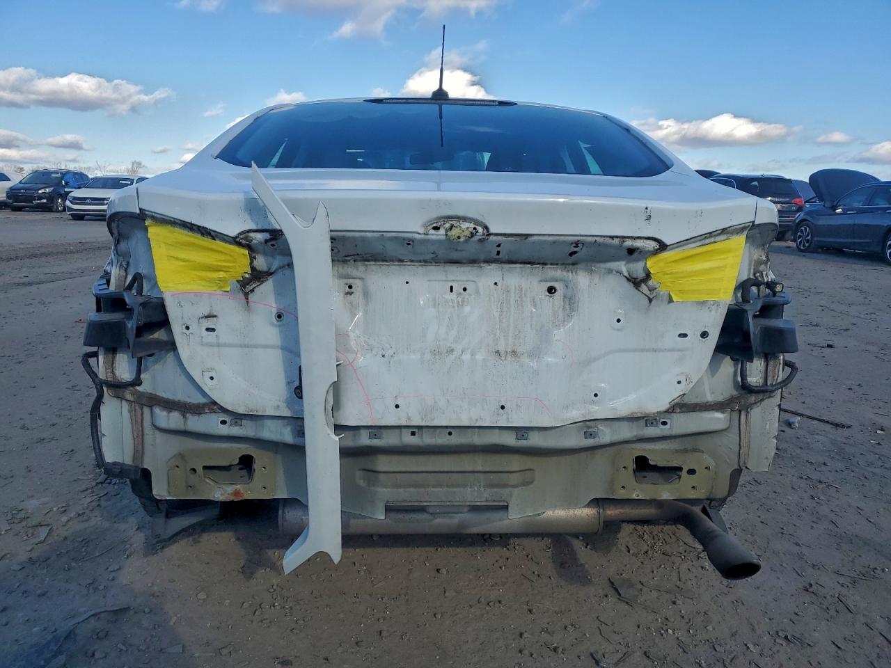 2015 FORD FUSION SE photo 6
