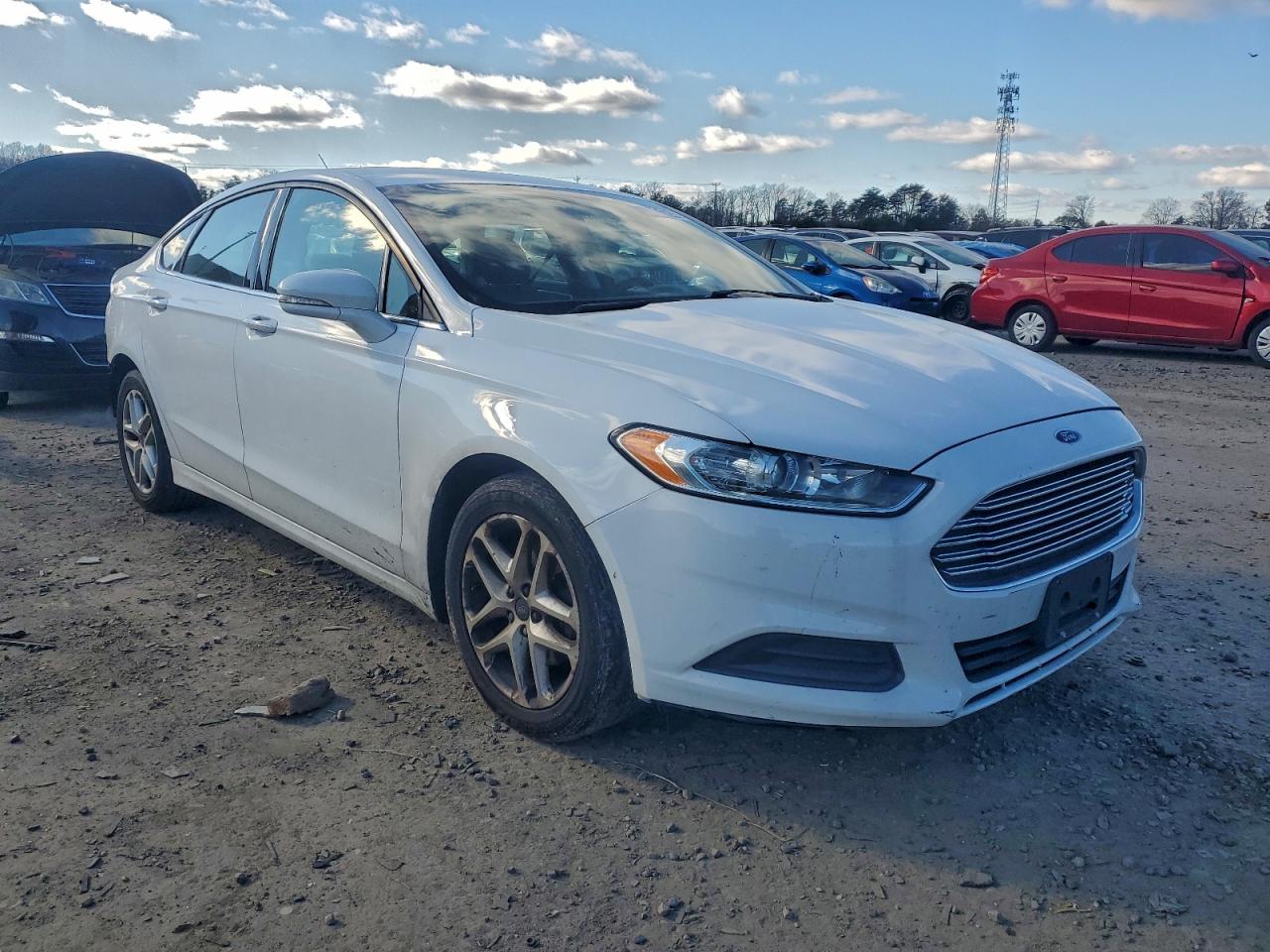 2015 FORD FUSION SE photo 4