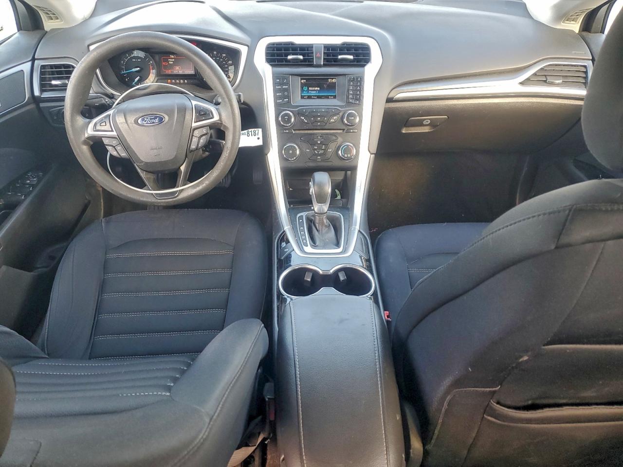2015 FORD FUSION SE photo 8
