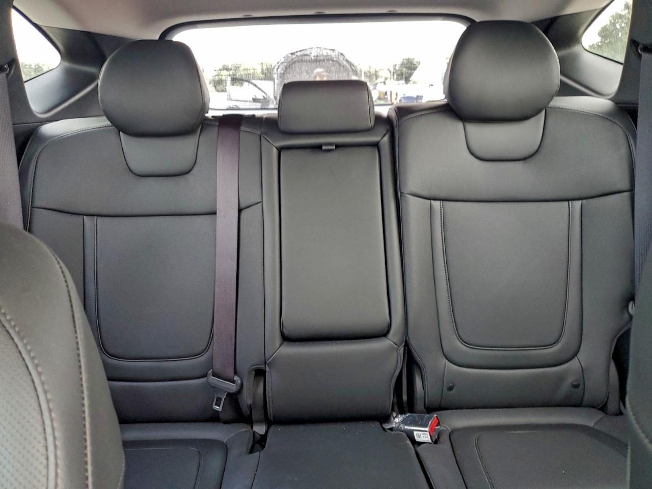 2025 HYUNDAI TUCSON SEL photo 10