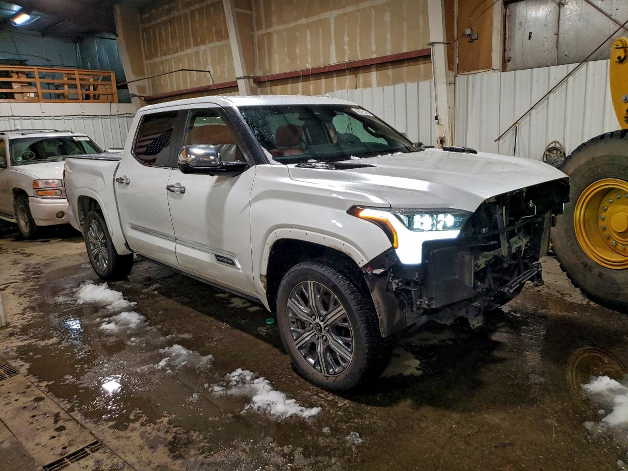 2024 TOYOTA TUNDRA CREWMAX CAPSTONE photo 4