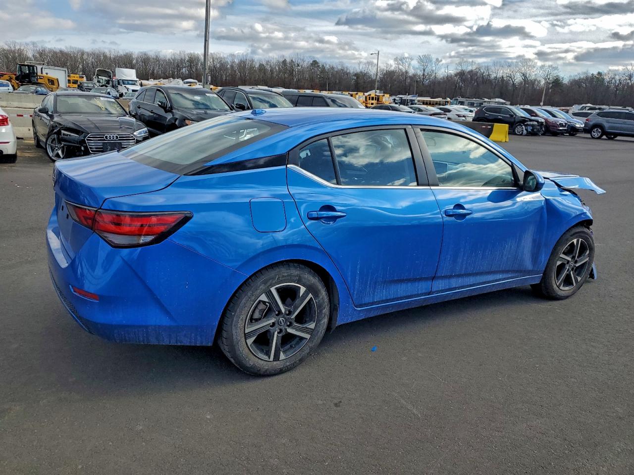 2024 NISSAN SENTRA SV photo 3