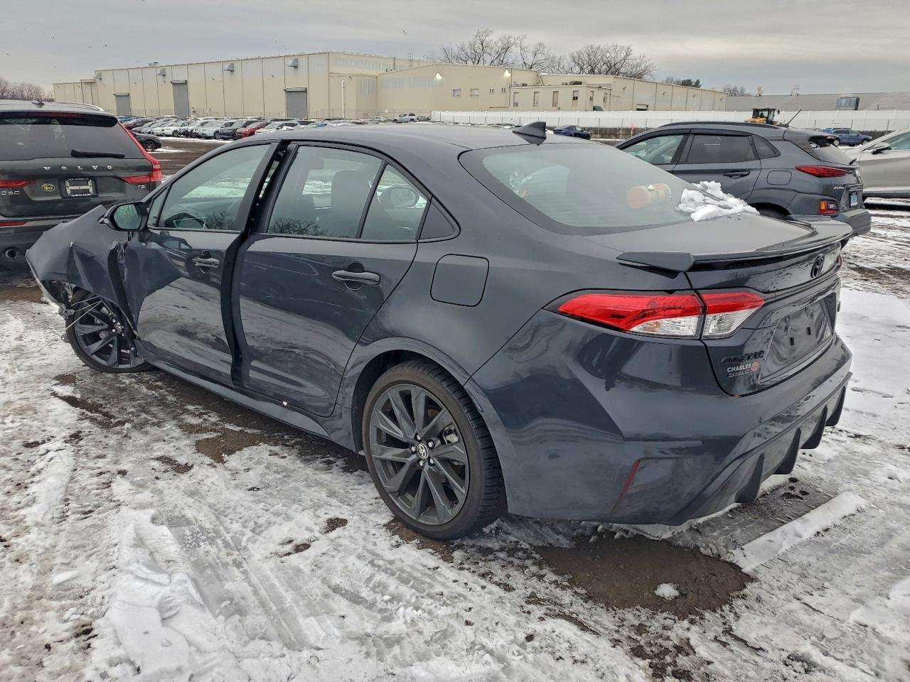 2025 TOYOTA COROLLA SE photo 2