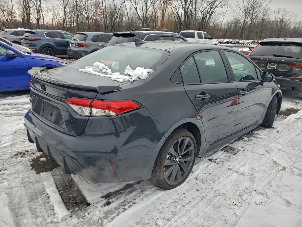 2025 TOYOTA COROLLA SE photo 3