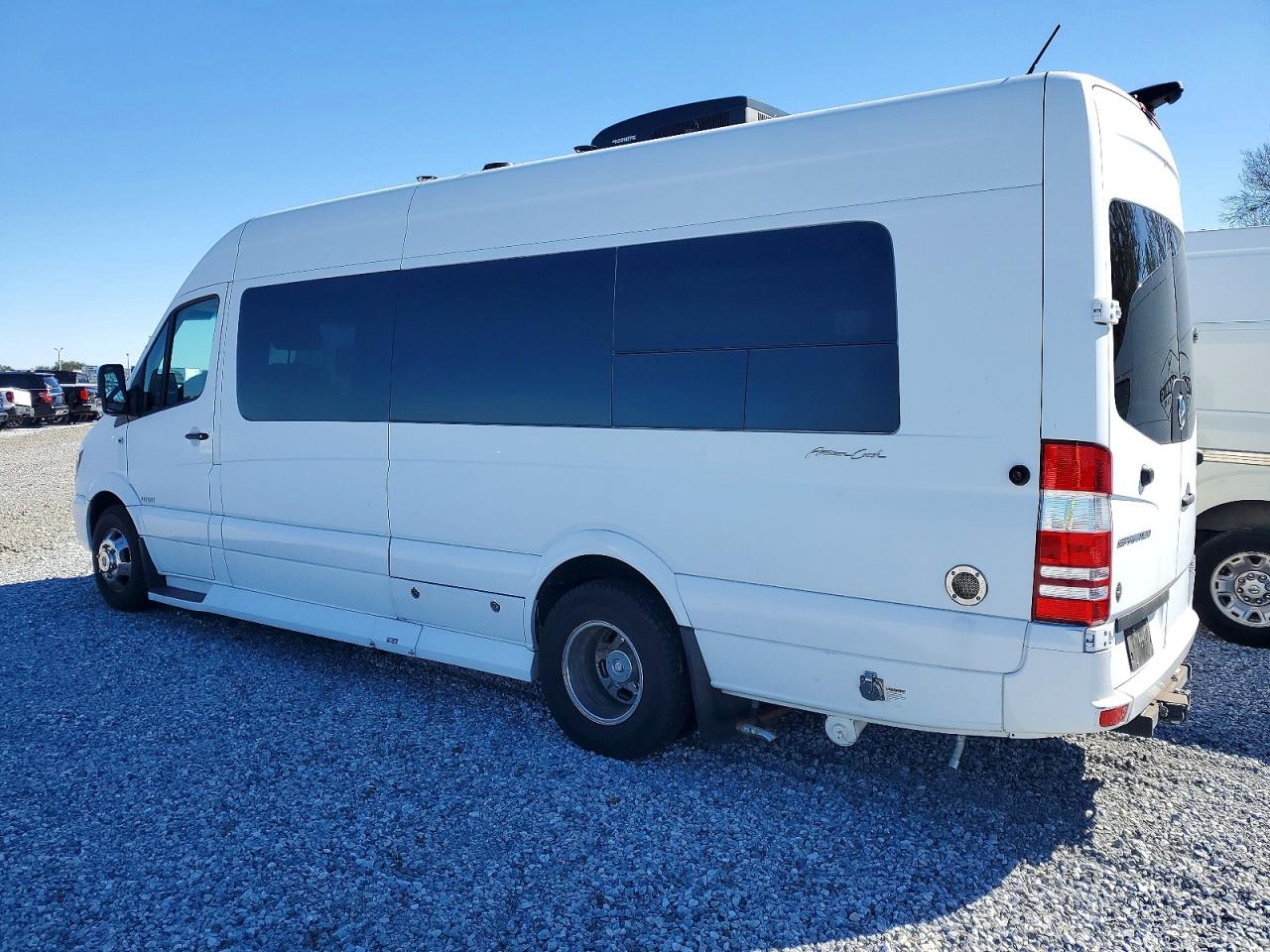 2019 AMPA SPRINTER CARGO 3500 photo 2