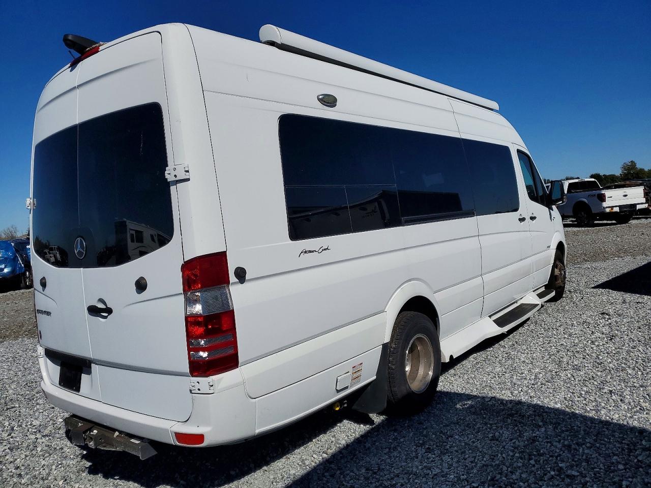 2019 AMPA SPRINTER CARGO 3500 photo 3