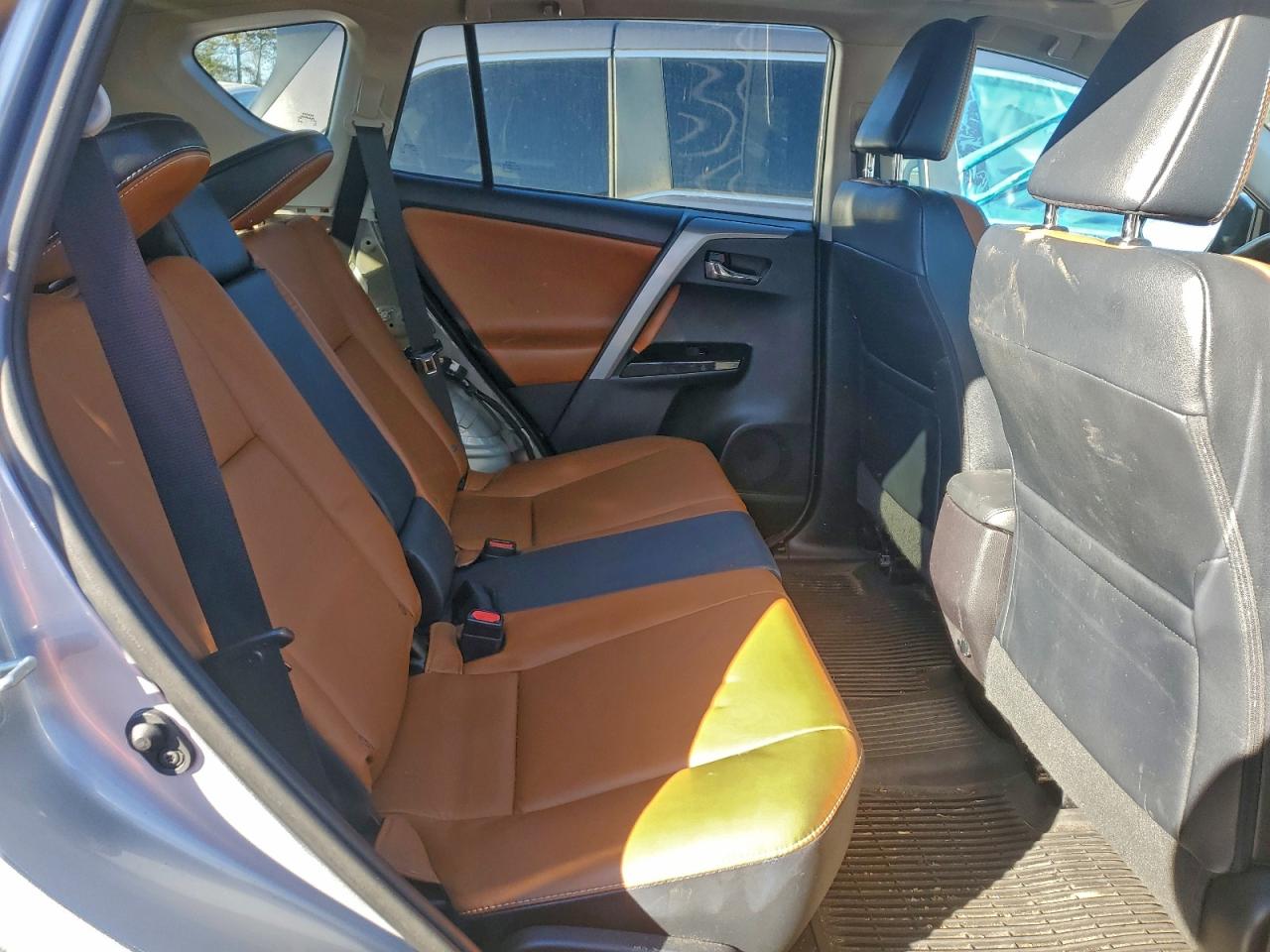 2017 TOYOTA RAV4 LIMITED photo 11