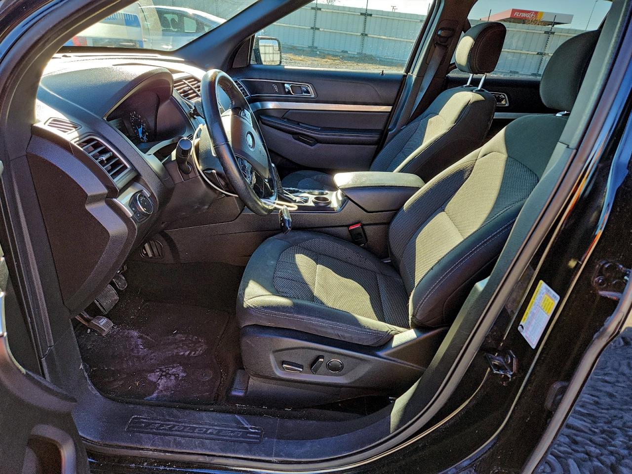 2017 FORD EXPLORER XLT photo 13