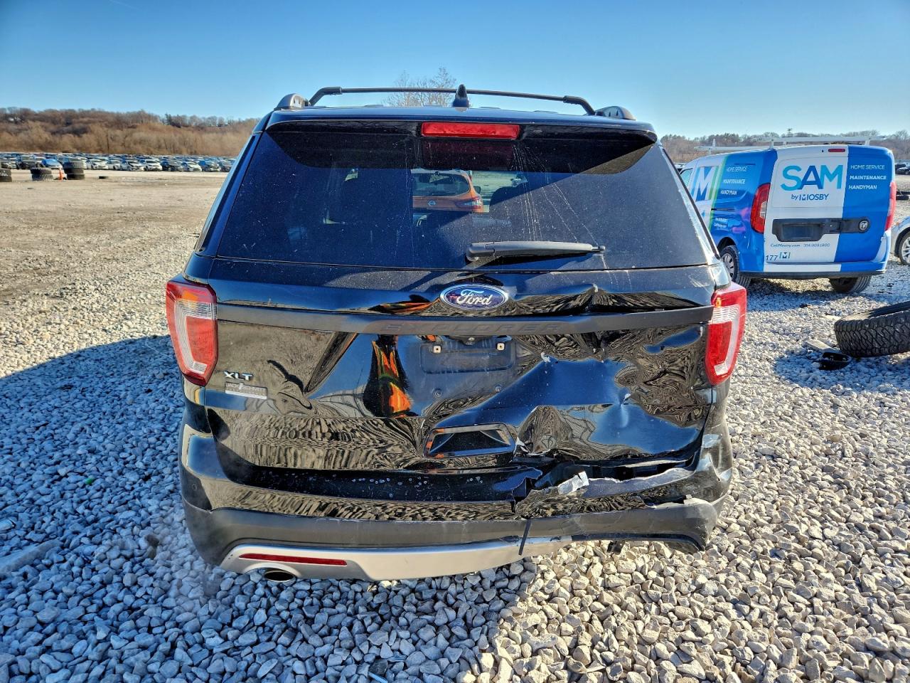 2017 FORD EXPLORER XLT photo 11