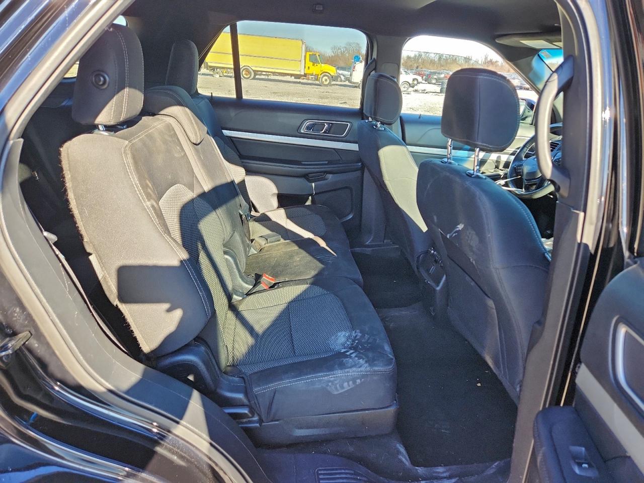 2017 FORD EXPLORER XLT photo 21
