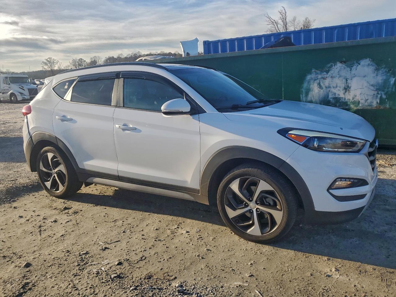 2018 HYUNDAI TUCSON VALUE photo 4