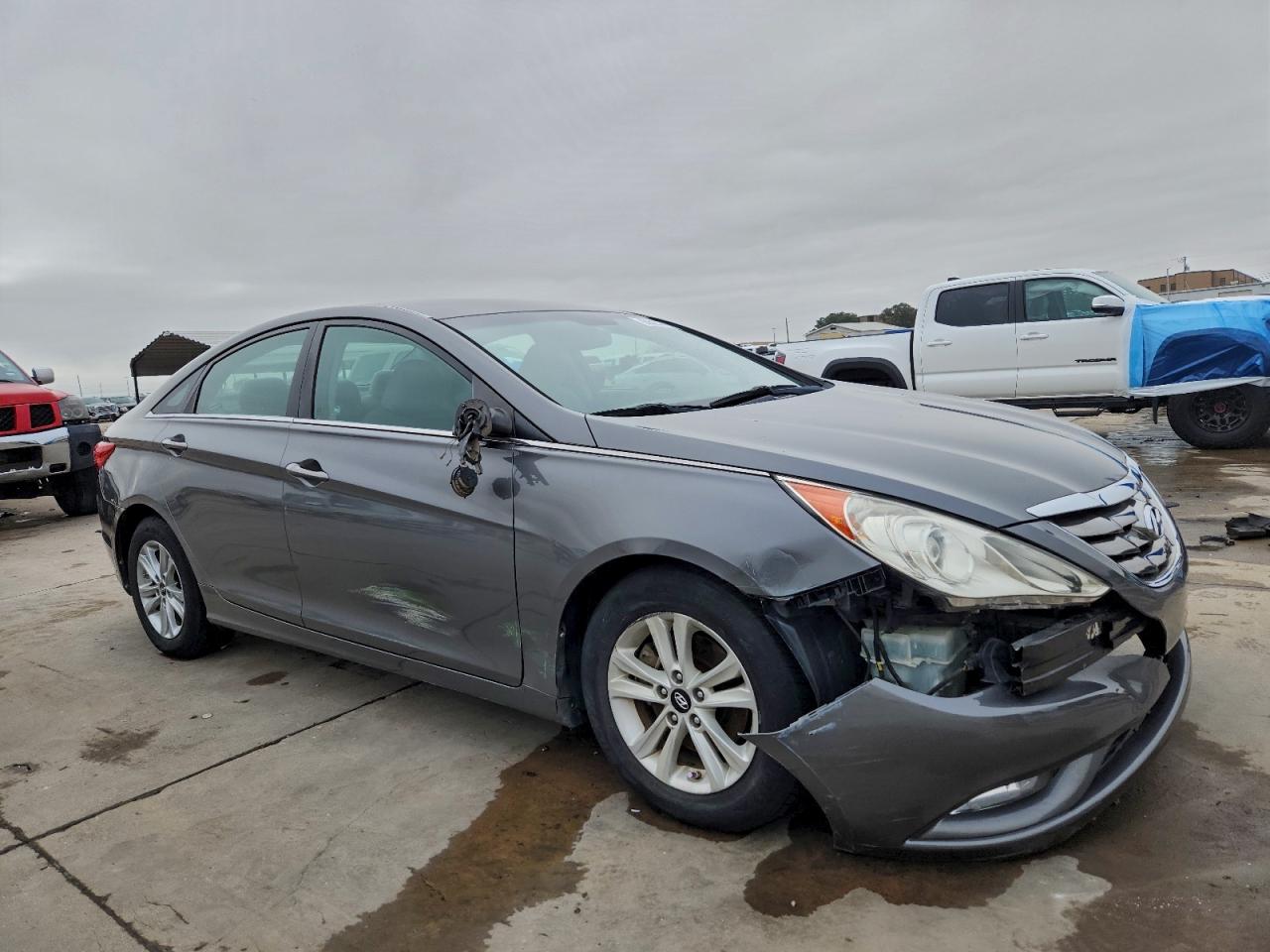 2013 HYUNDAI SONATA GLS photo 4