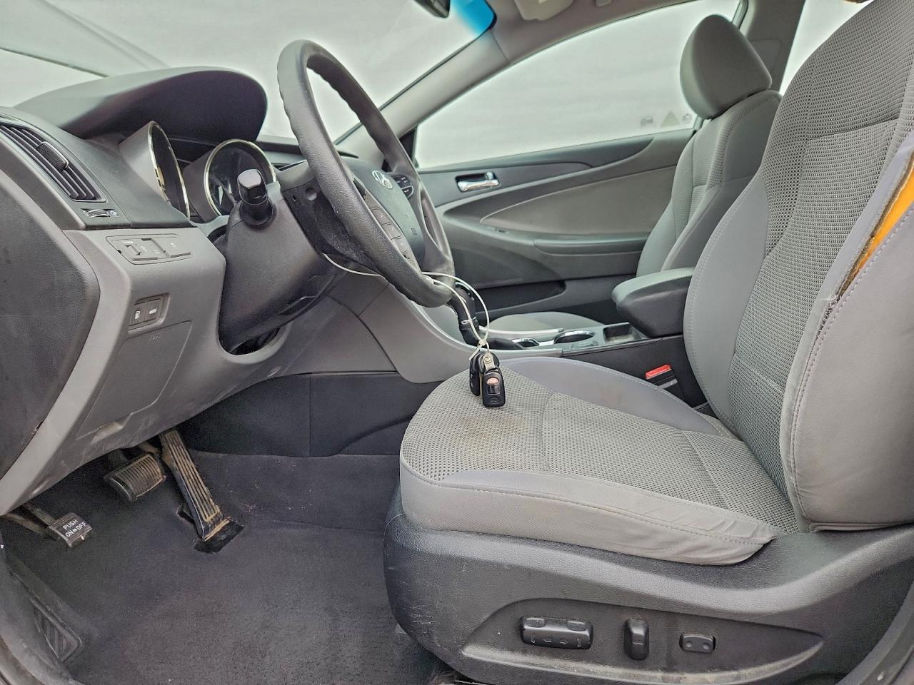 2013 HYUNDAI SONATA GLS photo 7