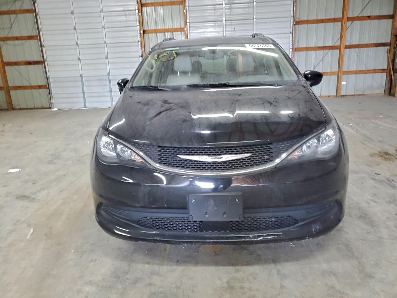 2021 CHRYSLER VOYAGER LXI photo 5