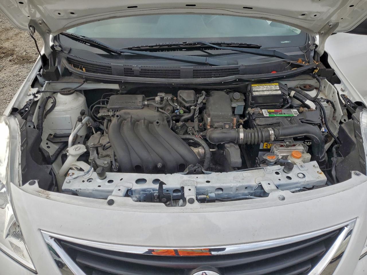 2014 NISSAN VERSA S photo 11