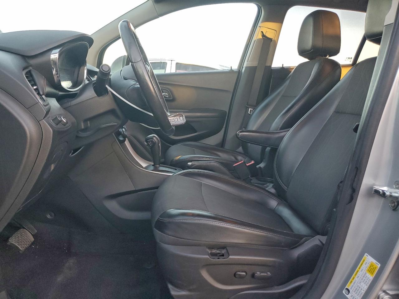 2019 CHEVROLET TRAX 1LT photo 7