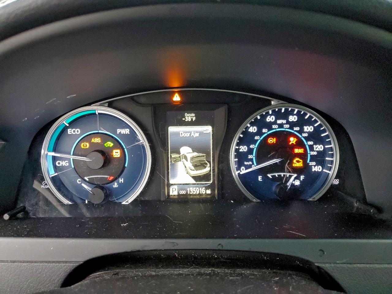 2015 TOYOTA CAMRY HYBRID photo 9
