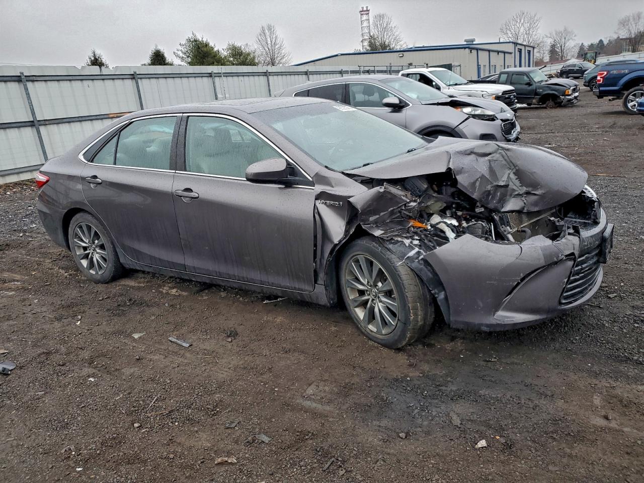 2015 TOYOTA CAMRY HYBRID photo 4