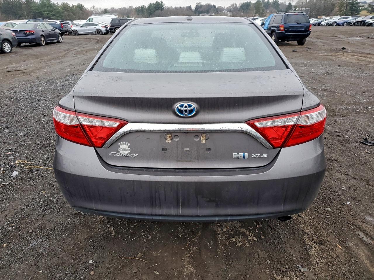 2015 TOYOTA CAMRY HYBRID photo 6