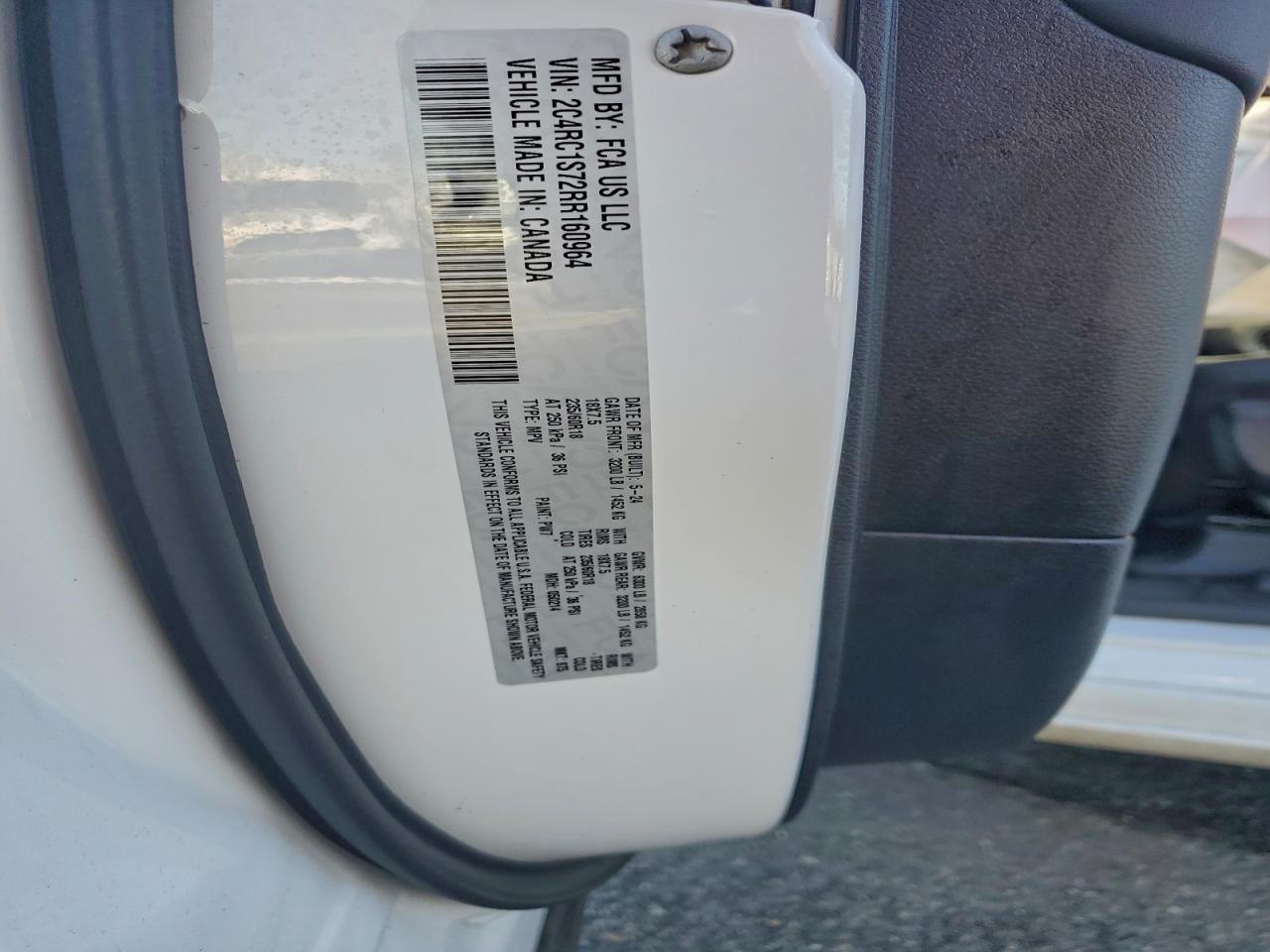 2024 CHRYSLER PACIFICA HYBRID SELECT photo 14