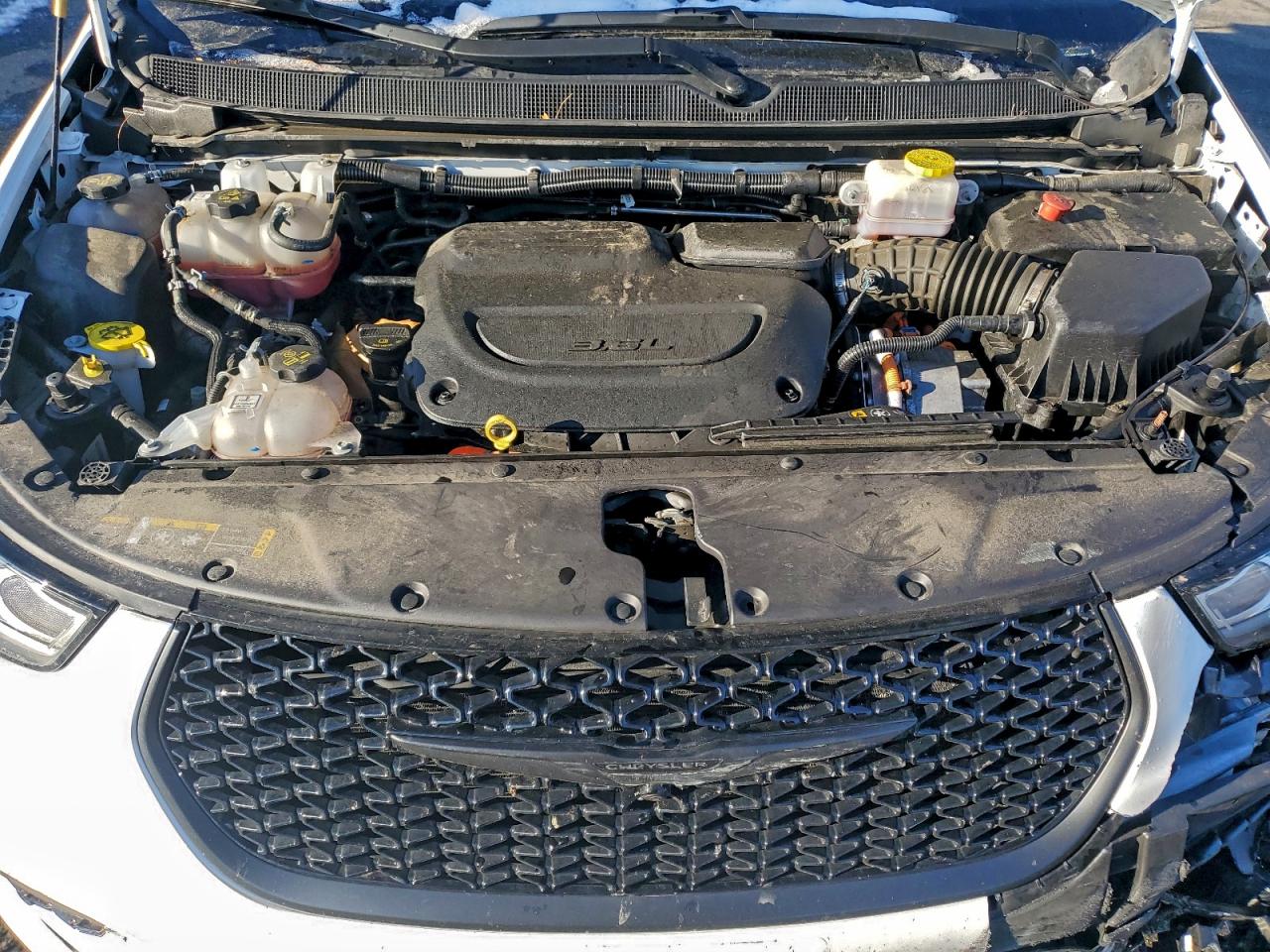 2024 CHRYSLER PACIFICA HYBRID SELECT photo 12