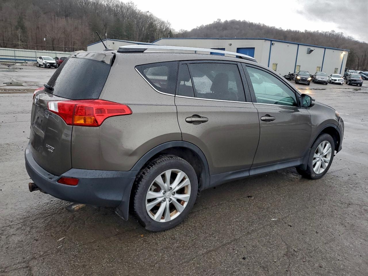 2014 TOYOTA RAV4 LIMITED photo 5