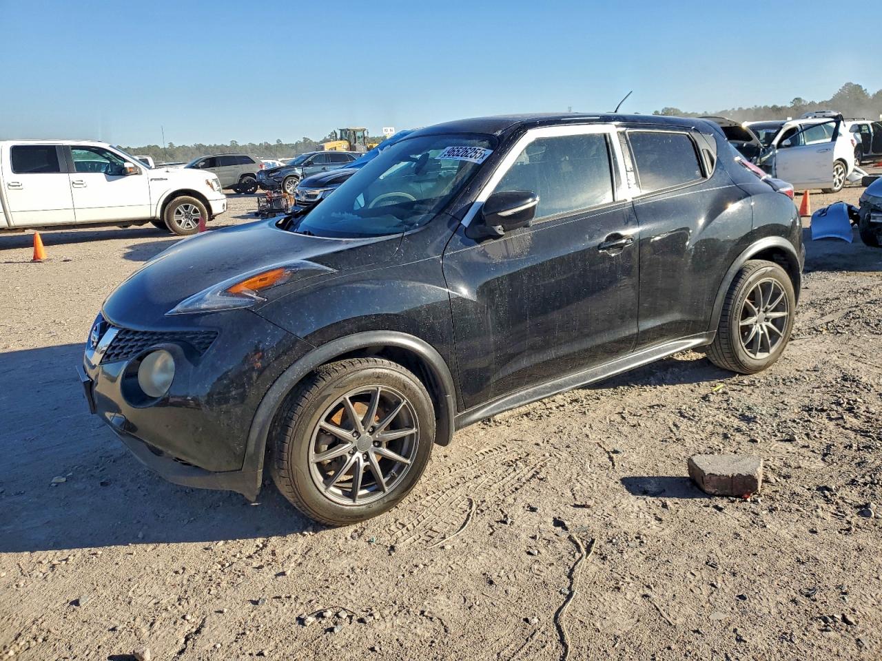 2015 NISSAN JUKE S — FRONT END damage — photo 1