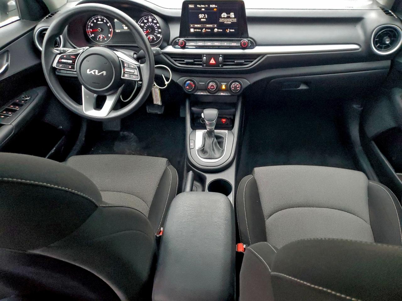 2024 KIA FORTE LX photo 15