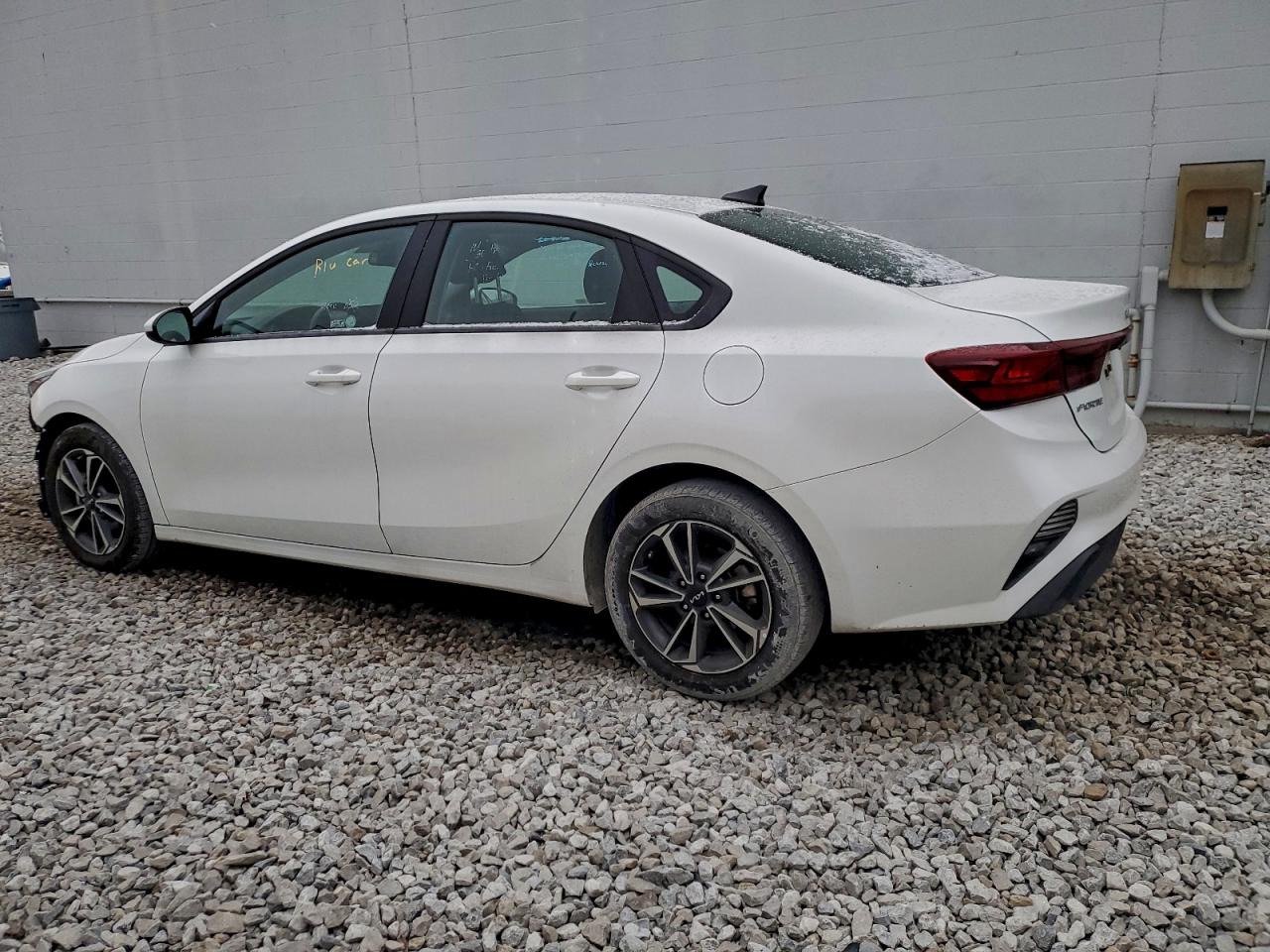 2024 KIA FORTE LX photo 3